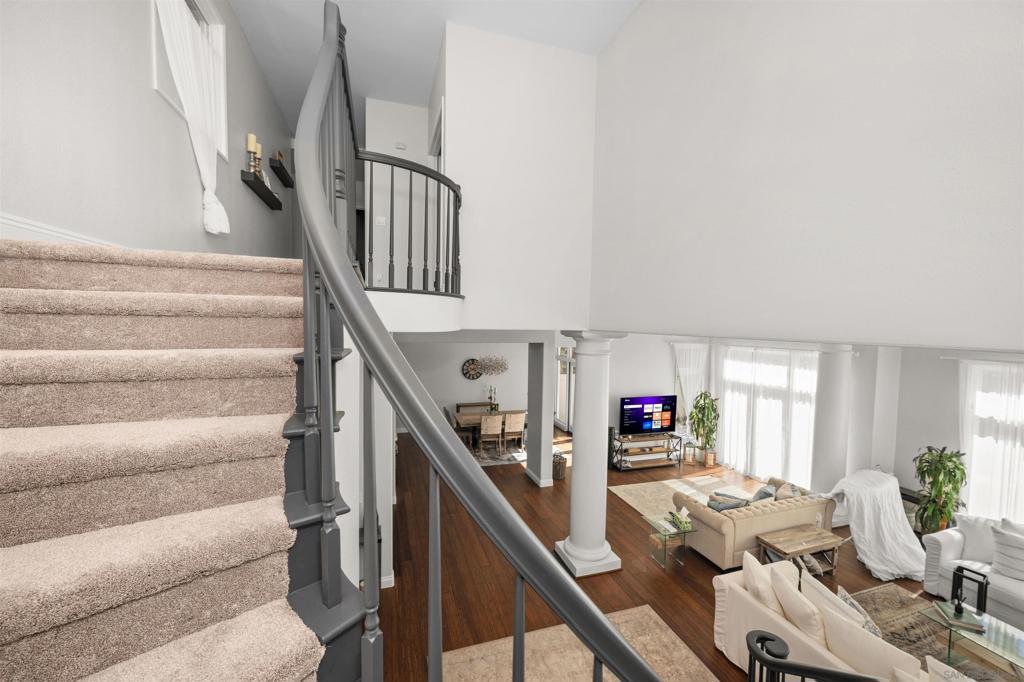 9760 Claiborne Sq - photo 15