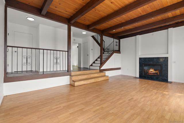 9811 Eucalyptus St, Spring Valley CA: https://media.crmls.org/mediaz/1eefd3bf-433d-4b33-b645-d21a81ecf0dd.jpg