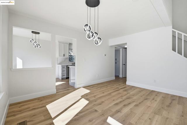 1486 Waverly Way, Pittsburg CA: https://media.crmls.org/mediaz/1ef18de0-fa95-48b9-977f-139c7035dd11.jpg