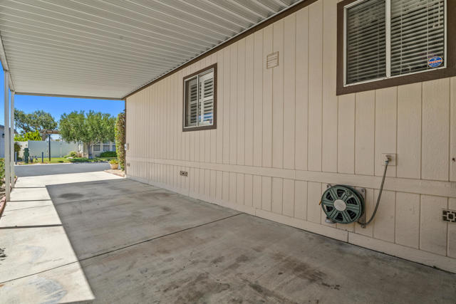 15300 Palm Drive, Desert Hot Springs CA: https://media.crmls.org/mediaz/1ef1f129-7b3a-40a9-be2c-a7de612d38d3.jpg