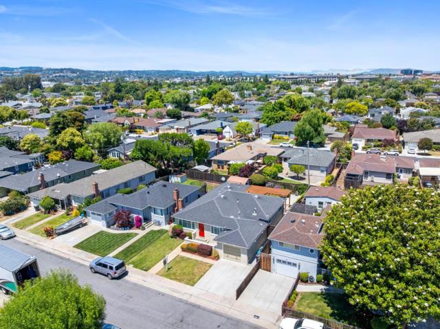 313 Del Rosa Way, San Mateo CA: https://media.crmls.org/mediaz/1ef3706c-8a99-42ff-8e36-a29218b298f5.jpg
