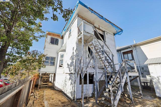 Image 32 of 48 For 1291 55th St