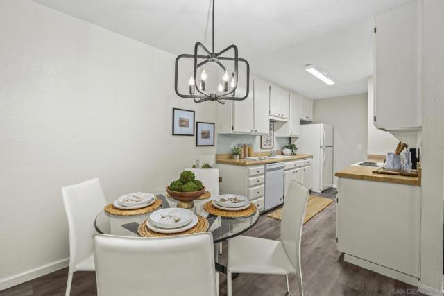 1017 S. Sunshine Ave, El Cajon CA: https://media.crmls.org/mediaz/1ef4a792-da31-423a-8f1c-f8d3fc28521e.jpg