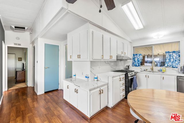 74711 Dillon Road, Desert Hot Springs CA: https://media.crmls.org/mediaz/1ef50566-780f-46b2-afb0-ab451e865e81.jpg