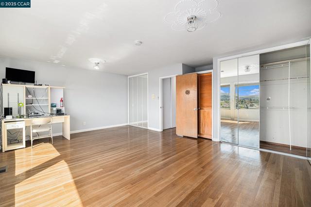 5955 Ralston Ave, Richmond CA: https://media.crmls.org/mediaz/1ef7a39b-c66d-4bc4-bd34-bc254c36bf23.jpg