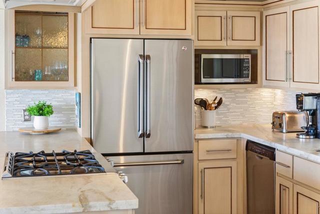 619 Beach Drive, Aptos CA: https://media.crmls.org/mediaz/1ef7e2a4-269d-468c-b734-52dad63ce5ee.jpg