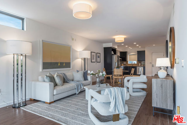 13045 Pacific, Los Angeles CA: https://media.crmls.org/mediaz/1ef832e2-5c83-4227-9189-10fc2cbddbec.jpg