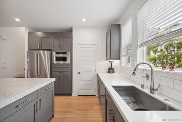 2942 Franklin, San Diego CA: https://media.crmls.org/mediaz/1ef9e257-aab6-4724-9509-2033e7c1f359.jpg