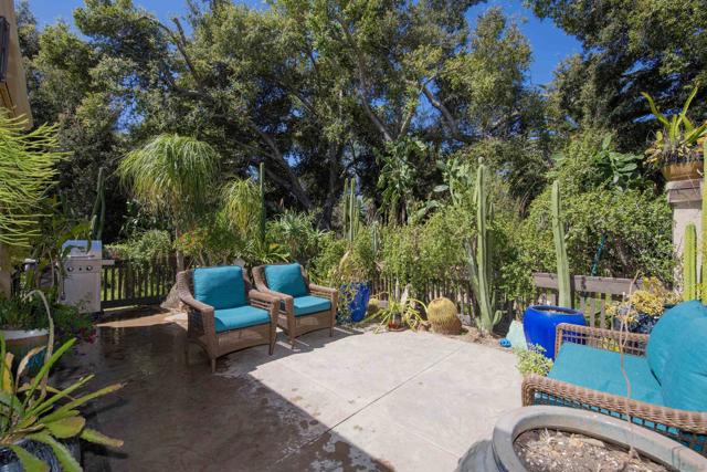 23606 Country Villa Rd, Ramona CA: https://media.crmls.org/mediaz/1efa71ae-fbc9-440b-8e09-3212b67229a8.jpg