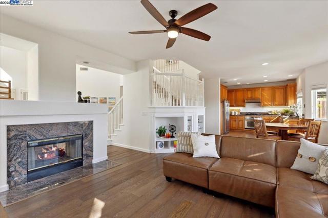 231 Stetson Dr, Danville CA: https://media.crmls.org/mediaz/1efaf3c0-358a-48a2-af22-3faad41361c9.jpg