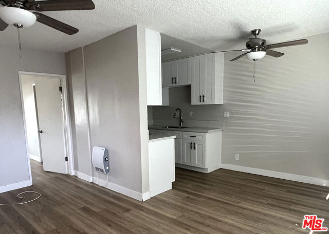 Image 4 of 8 For 10761 Palma Vista Avenue