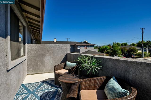 22095 Betlen Way, Hayward CA: https://media.crmls.org/mediaz/1efc513e-0bdf-495e-a518-903207c5b1cd.jpg