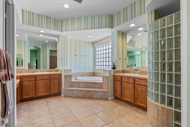 62 Via Del Pienza, Rancho Mirage CA: https://media.crmls.org/mediaz/1efceea4-d72a-465e-a097-96290621e0e9.jpg