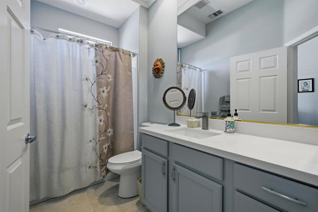 36531 Tallowood Drive, Palm Desert CA: https://media.crmls.org/mediaz/1efd242b-045b-4cda-943c-2ba0247ede2f.jpg