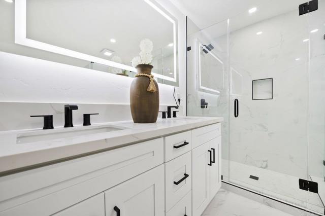 Detail Gallery Image 31 of 58 For 2537 Davis Ave, Carlsbad,  CA 92008 - 4 Beds | 2 Baths