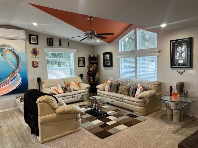 16680 Valley Hi Drive, Banning CA: https://media.crmls.org/mediaz/1efe752e-d723-4cd8-83d6-f3d99cbf392e.jpg