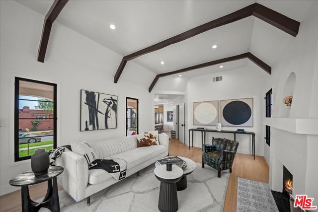 1663 S Ogden Drive, Los Angeles CA: https://media.crmls.org/mediaz/1efe9ce7-37c1-46d2-ac73-605f45546448.jpg