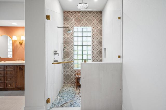 50375 Via Serenidad, La Quinta CA: https://media.crmls.org/mediaz/1efecb22-fd07-4d8f-b5c7-941d166825f4.jpg