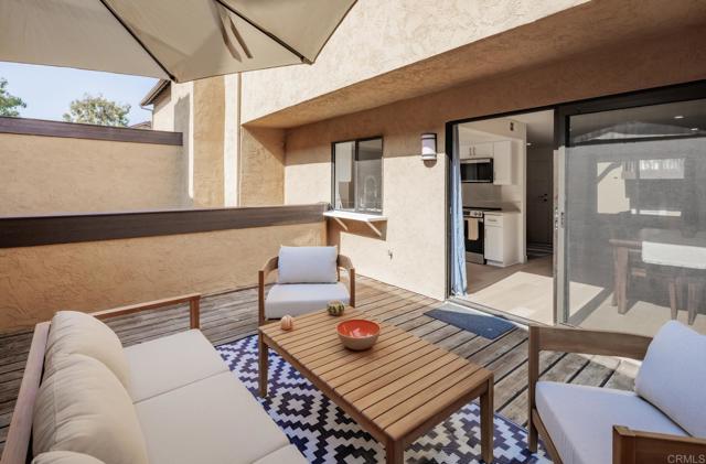1680 N Coast Hwy 101, Encinitas CA: https://media.crmls.org/mediaz/1f00a99c-7a1c-44f2-bc69-66bd4c3ed790.jpg