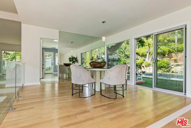 2275 Betty Lane, Beverly Hills, California 90210, 3 Bedrooms Bedrooms, ,2 BathroomsBathrooms,Single Family Residence,For Sale,Betty,24384377