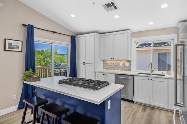150 Rock Glen Way, Santee CA: https://media.crmls.org/mediaz/1f014f23-8202-4b12-b619-803eb8860445.jpg