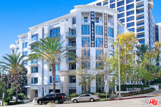 10700 Wilshire Boulevard, Los Angeles CA: https://media.crmls.org/mediaz/1f027afe-764d-4381-942b-6af2cc08c067.jpg