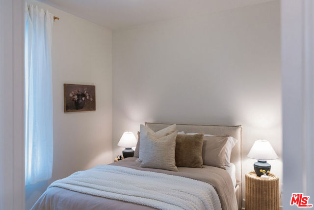 2210 Tom Mix Road, Los Angeles CA: https://media.crmls.org/mediaz/1f029f65-2740-42ea-abcc-7c5069d1b91e.jpg