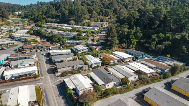 165 Anita Avenue, Aptos CA: https://media.crmls.org/mediaz/1f02d860-cd71-4678-8319-9fbec27fc27e.jpg