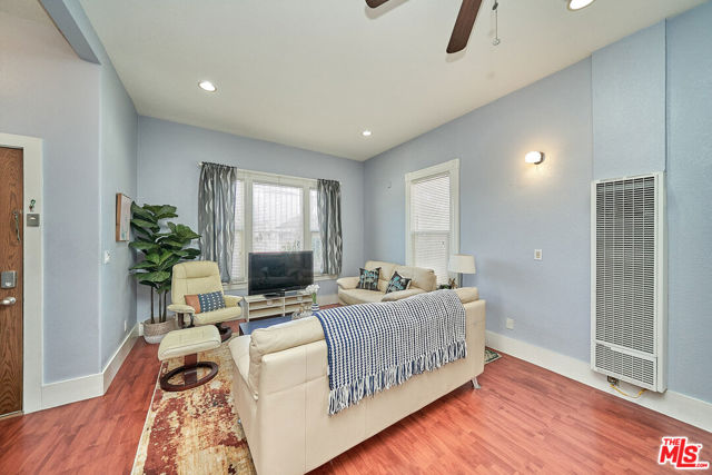 1224 Dewey Avenue, Los Angeles CA: https://media.crmls.org/mediaz/1f02f3ae-13c9-4a56-b436-c665f7126eaf.jpg
