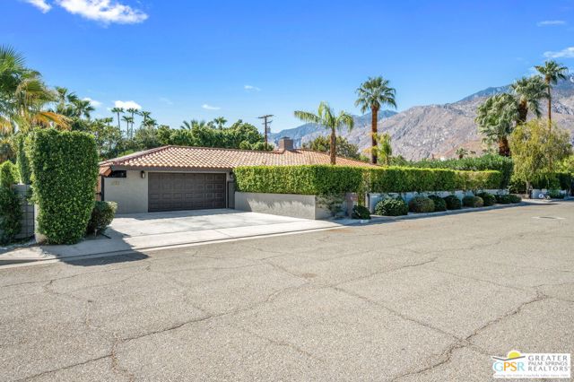 1471 East El Alameda, Palm Springs, CA 92262 | Slideshow Image #2