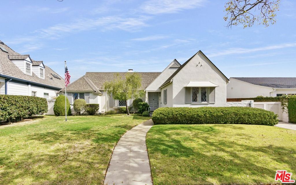 850 Toyopa Drive, Pacific Palisades, CA 90272