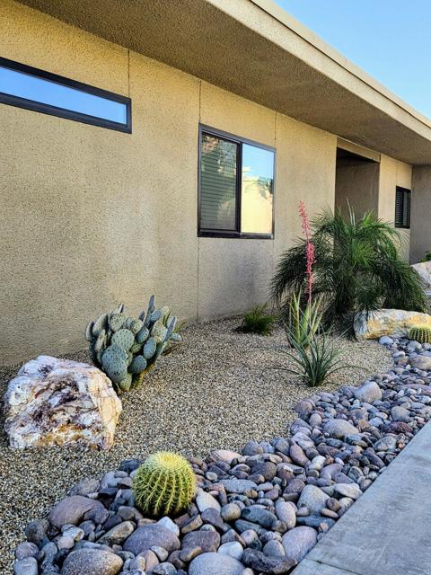 1366 Tiffany Circle N, Palm Springs, CA 92262