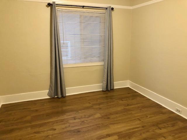 577579 Miller Avenue, South San Francisco CA: https://media.crmls.org/mediaz/1f075bc6-1493-4d6f-9b7f-5c9d6850979d.jpg