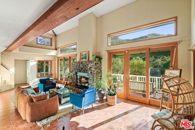 774 Old Topanga Canyon Road, Topanga CA: https://media.crmls.org/mediaz/1f07e2fa-d924-4ca0-aa13-df9b3f0f4958.jpg