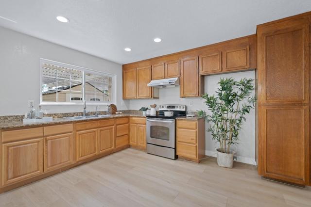 466 Prada Drive, Milpitas CA: https://media.crmls.org/mediaz/1f080e95-66bf-4abe-8731-ba4ef90d5e72.jpg