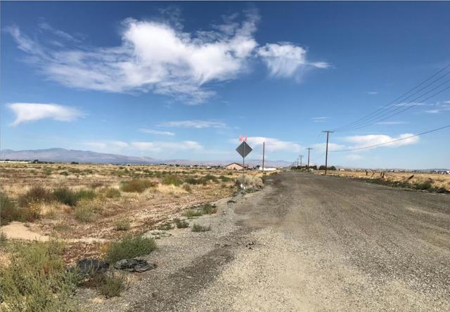 0 W 45th/Corner J Ave, Lancaster CA: https://media.crmls.org/mediaz/1f08d5be-65a2-4cae-b23d-08e11d0cb126.jpg