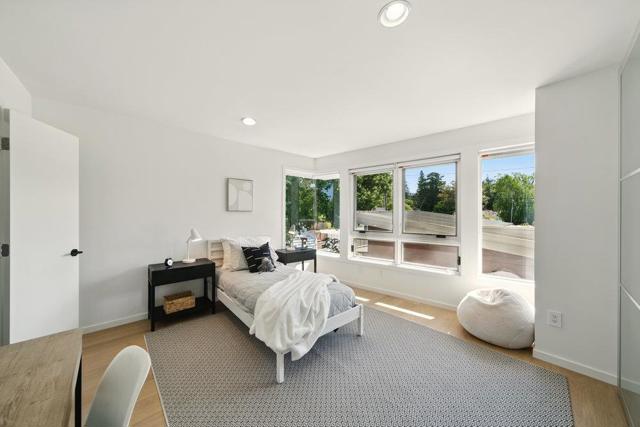 502 Palm Avenue, Los Altos CA: https://media.crmls.org/mediaz/1f091b64-0aee-42e2-a35e-4a9dfc0723b6.jpg