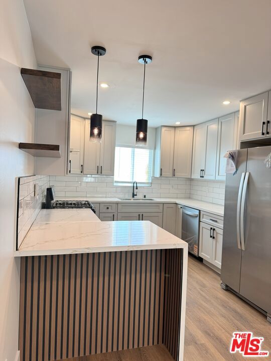 Image 38 of 55 For 960 Los Robles Avenue