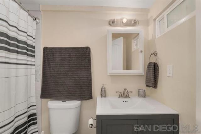 5442 San Onofre Ter, San Diego CA: https://media.crmls.org/mediaz/1f09a837-d6e2-42cc-a5d5-d51328eea6b8.jpg
