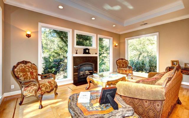 310 Old Spanish Trail, Portola Valley CA: https://media.crmls.org/mediaz/1f09caf1-3c3a-402f-afe8-b8cf1f357d4d.jpg