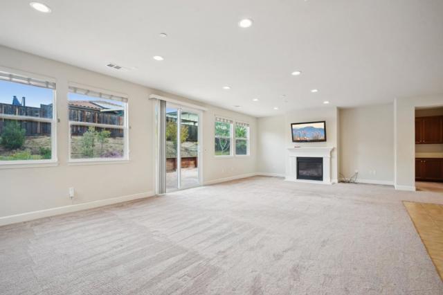 5476 Pinnacle View Way, Antioch CA: https://media.crmls.org/mediaz/1f0b361e-0f15-4f32-8f6b-8c538ec2f3bc.jpg
