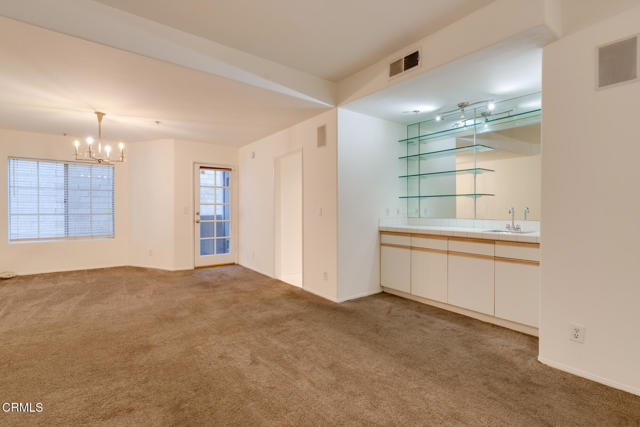 10925 Blix Street, Toluca Lake CA: https://media.crmls.org/mediaz/1f0b7fb9-215b-4cbf-ad3c-ed8e980a98f6.jpg