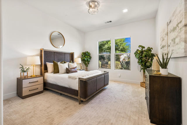 81350 Merv Griffin Way, La Quinta CA: https://media.crmls.org/mediaz/1f0ba6a6-c1ae-4c54-a694-284d1bdf7118.jpg