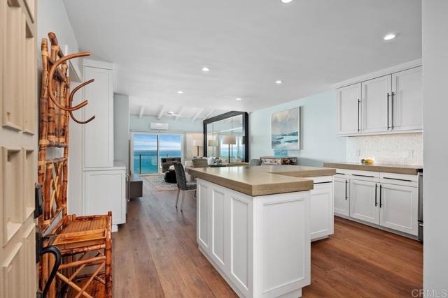 Detail Gallery Image 13 of 38 For 435 S Sierra #318,  Solana Beach,  CA 92075 - 2 Beds | 2 Baths