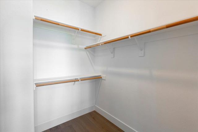 639 Cinnamon Circle, Mountain View CA: https://media.crmls.org/mediaz/1f0cd8a0-fb45-447a-82a0-d79a6979f37a.jpg
