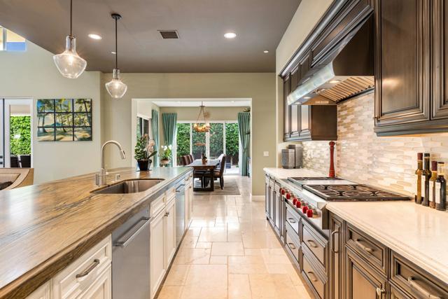 17 Emerald Court, Rancho Mirage CA: https://media.crmls.org/mediaz/1f0d09d0-c01c-4e8e-9b63-f9db752db837.jpg