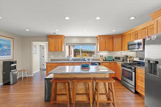 1263 Reservoir Road, Pescadero CA: https://media.crmls.org/mediaz/1f0d8fd8-bd56-4d38-ba05-8c45e6dd10ad.jpg
