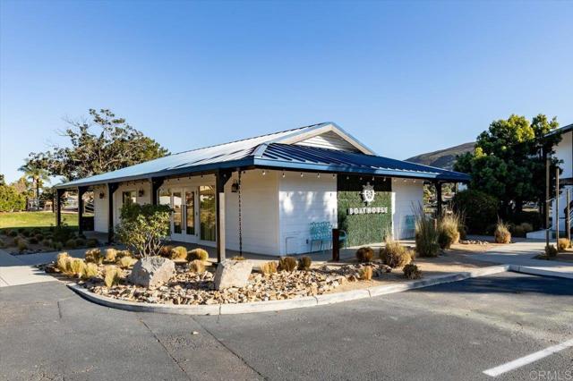 1209 La Verde Lane, San Marcos CA: https://media.crmls.org/mediaz/1f0eae94-c067-45fd-81da-85f25cdf7e33.jpg