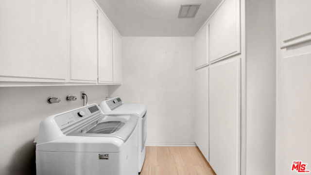 966 Bluegrass Lane, Los Angeles CA: https://media.crmls.org/mediaz/1f0f9536-283e-49a6-9e3a-4d61108bf7bd.jpg