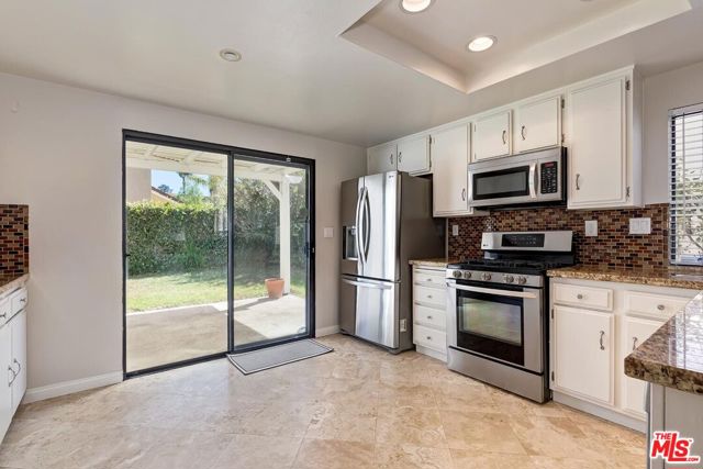26816 Cactus Trail, Agoura Hills CA: https://media.crmls.org/mediaz/1f103fec-d383-4f1d-a1a1-8464b81b98a5.jpg